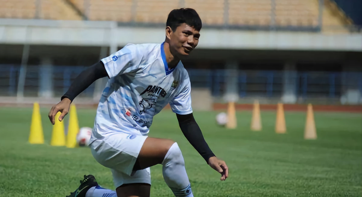 Bek Persib Achmad Jufriyanto Kewalahan Latihan Malam Hari saat Ramadan