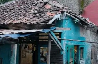 Rumah Tidak Layak Huni, Membuat Sunarya Khawatir Kala Hujan Turun