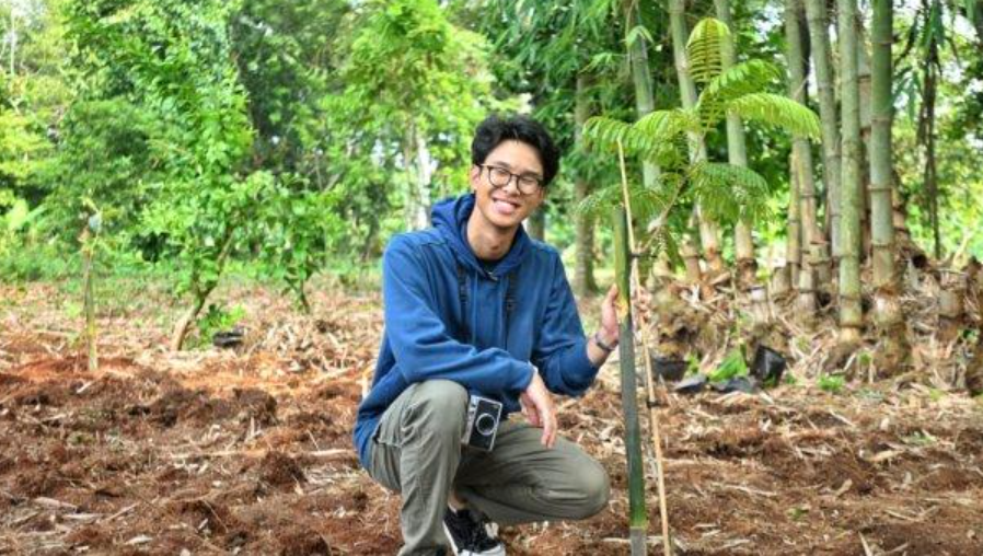 Blusukan ke Subang, Alam Ganjar Ajak Pemuda Lirik Potensi Usaha Pertanian