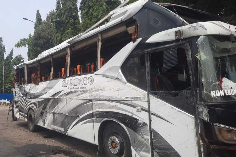 Kerinduan Chalimah Kepada Cucunya Pupus di KM 73 Tol Cipali