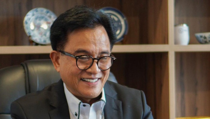 Bawaslu Jakpus Disentil Yusril Mengenai Polemik Gibran Bagi Susu Gratis
