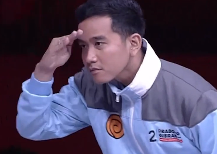TKN Jelaskan Keberpihakan Gibran Kepada Anak Muda Hingga Pake Jaket Logo Naruto