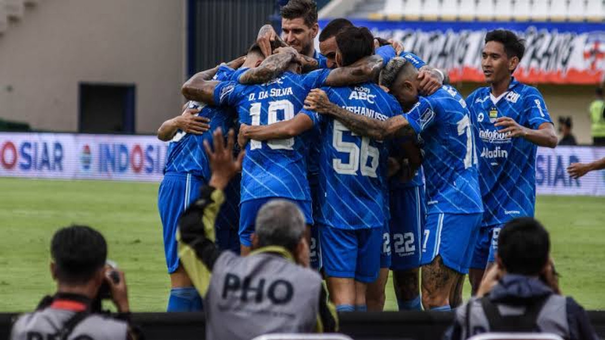 Persib Bandung Tak Terkalahkan dalam Tiga Laga Liga 1 2024/2025, Tapi Bobotoh Belum Puas