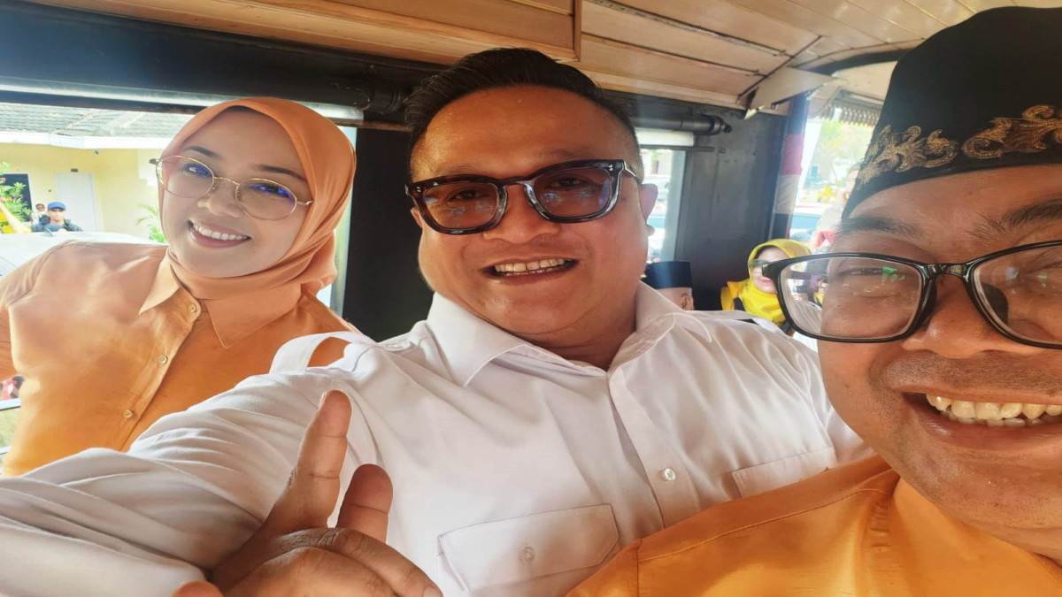 Calon Paling Tak Masuk Hitungan Jadi Pasangan Petahana di Purwakarta