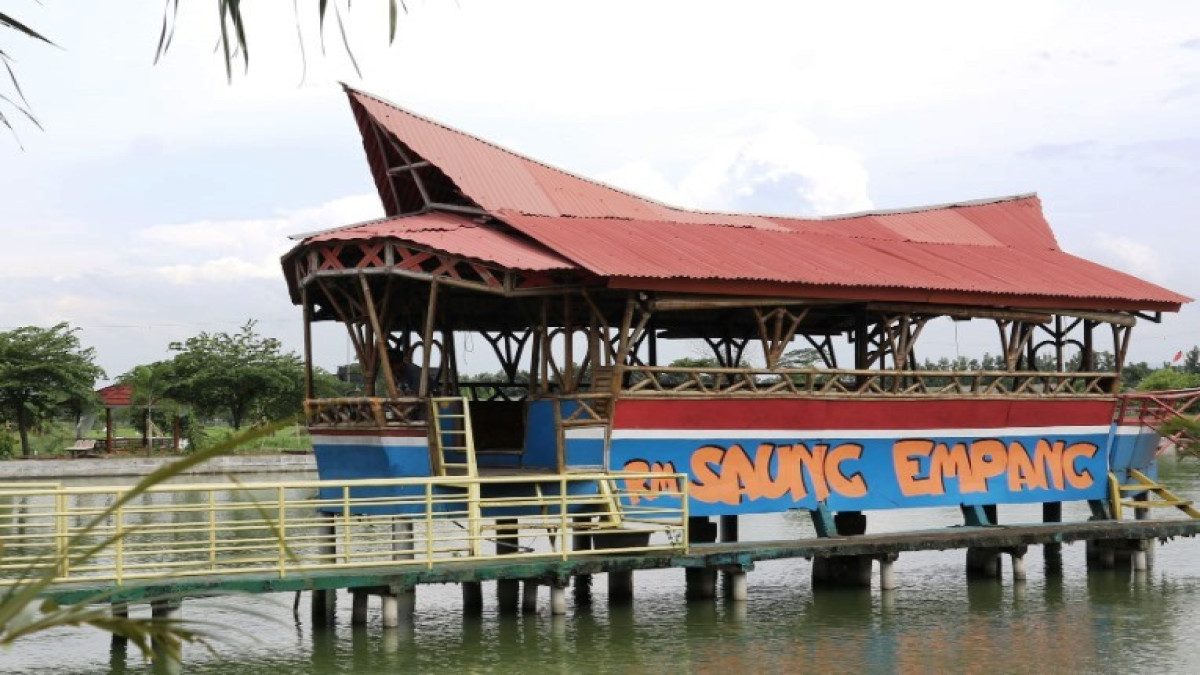 RM Saung Empang jadi Favorit Para Pejabat Saat Makan Siang