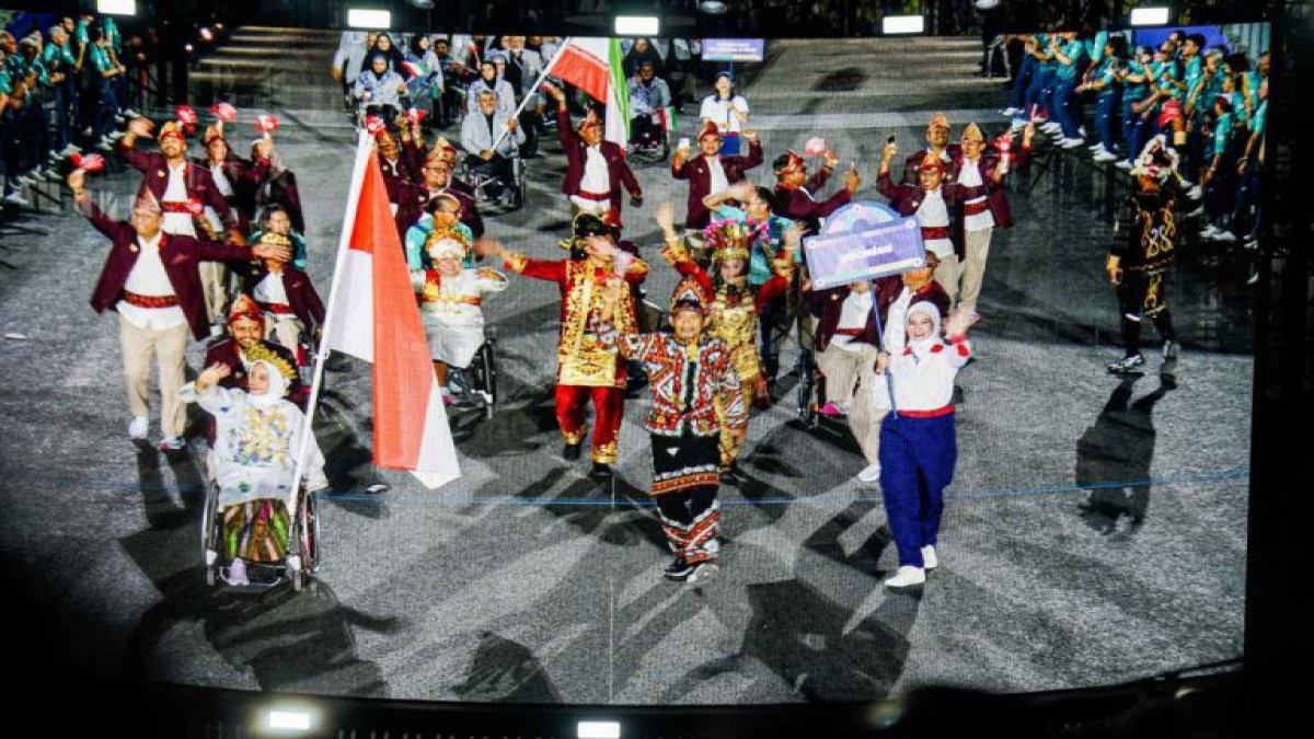 Kontingen Indonesia Tampilkan Kekayaan Budaya Nusantara pada Pembukaan Paralimpiade Paris 2024