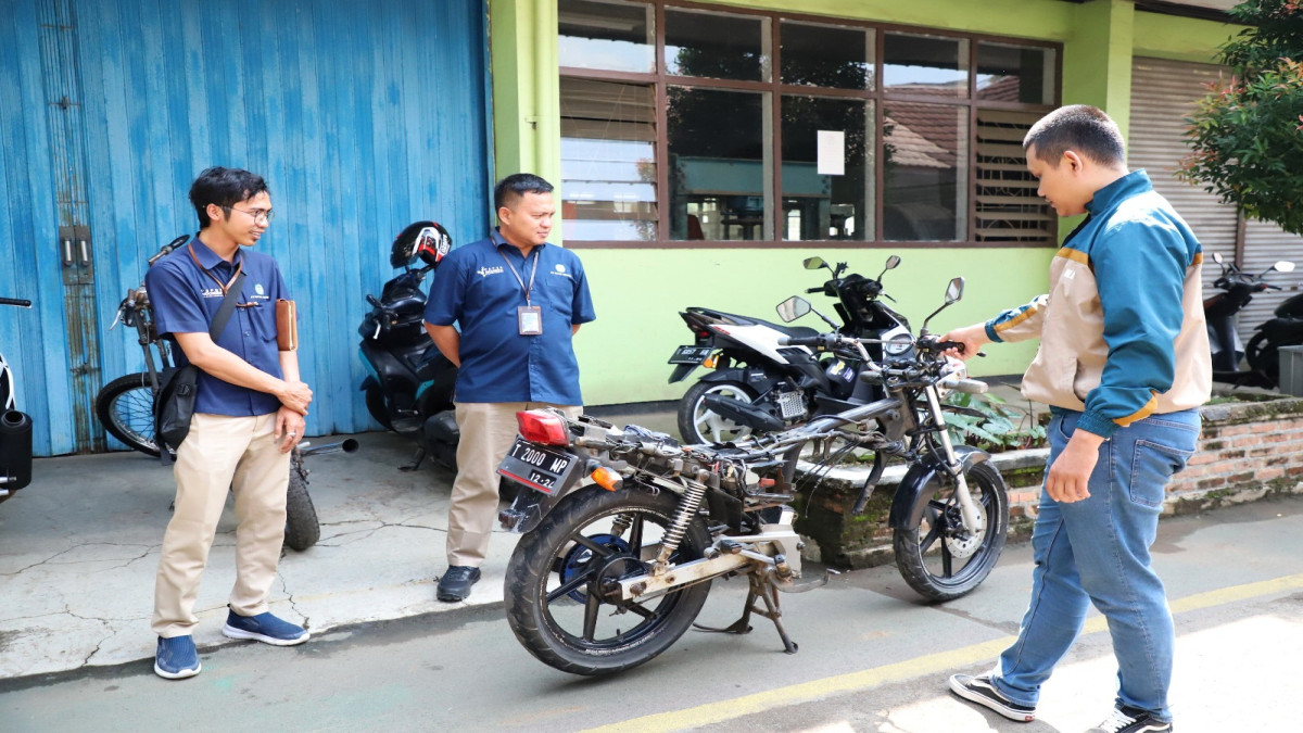 Pupuk Kujang Bantu Konversi Motor Listrik Gratis untuk Masyarakat