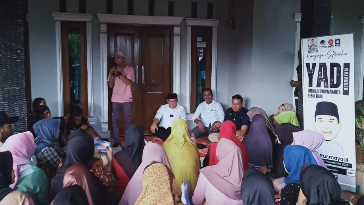 Cabup Purwakarta, Yadi Rusmayadi Dengar Curhatan Emak-emak Yang Terjerat Bank Emok