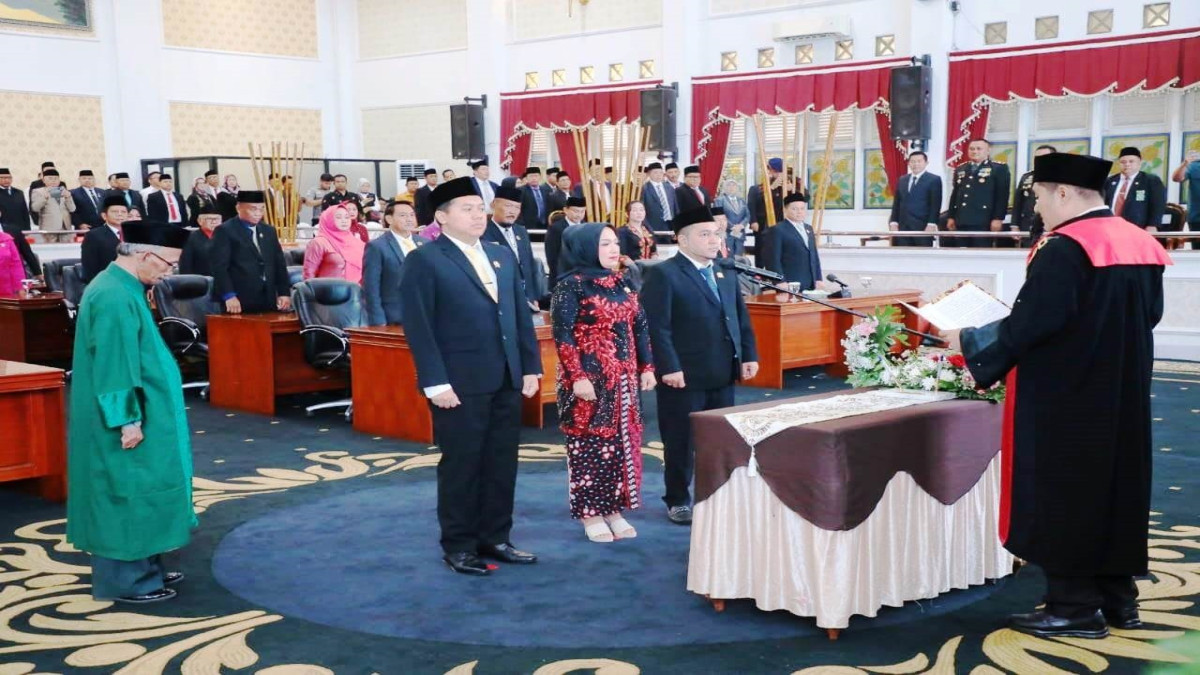 Pimpinan DPRD Purwakarta Resmi Dilantik