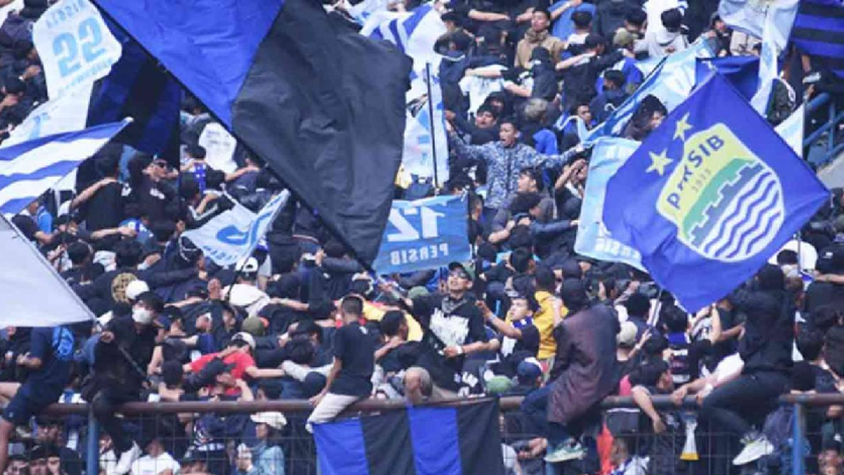 Jelang Pertarungan Persib Bandung VS Persebaya BRI Liga 1, Akan di Gelar Tanpa Penonton
