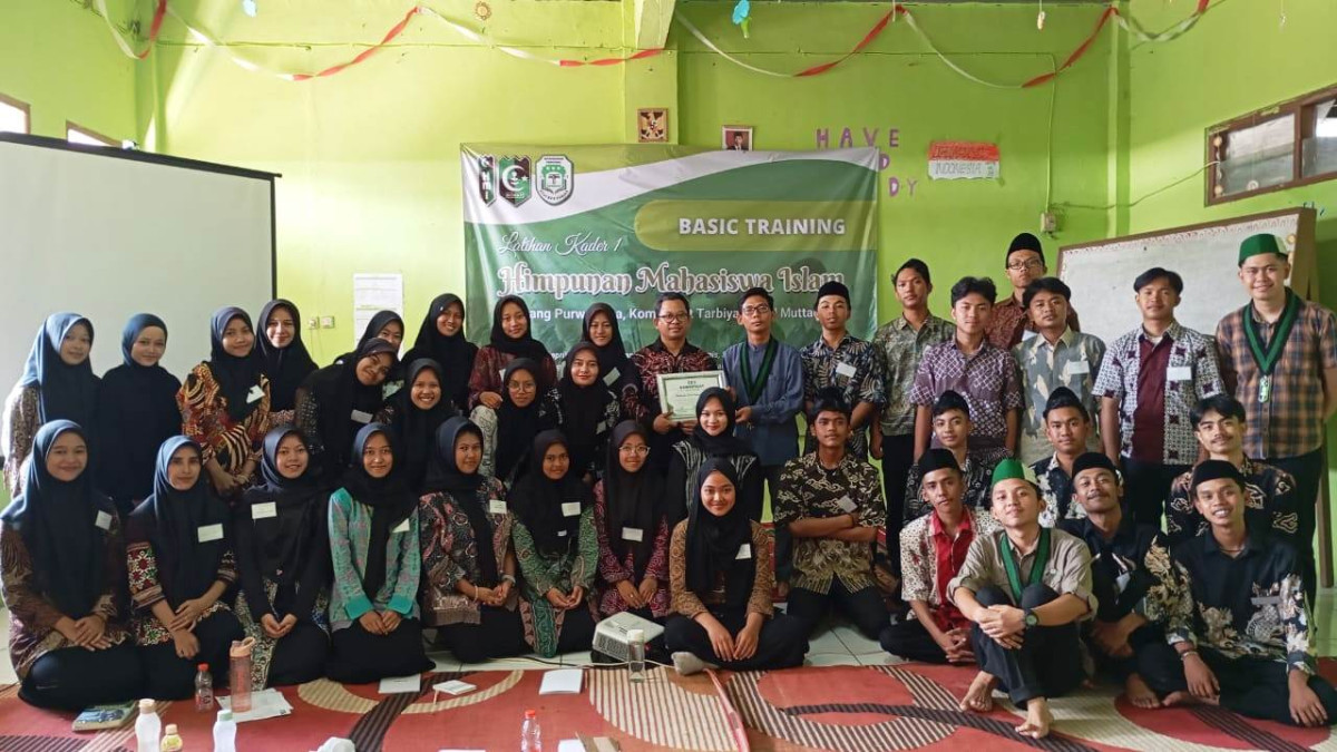 HMI Komisariat Tarbiyah STAI Muttaqien Kaderisasi Lewat Basic Training