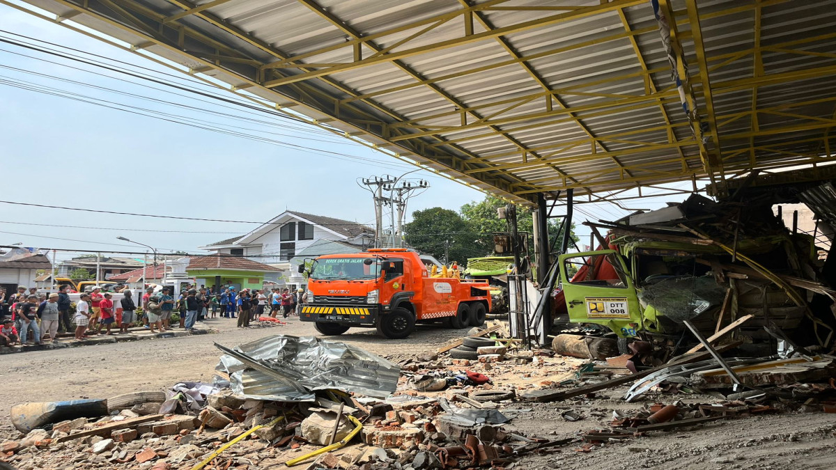 Pasca Kecelakaan di Jl. Ahmad Yani Subang, Warga Sekitar Minta Pihak Perusahaan Harus Tanggungjawab Penuh Atas Korban