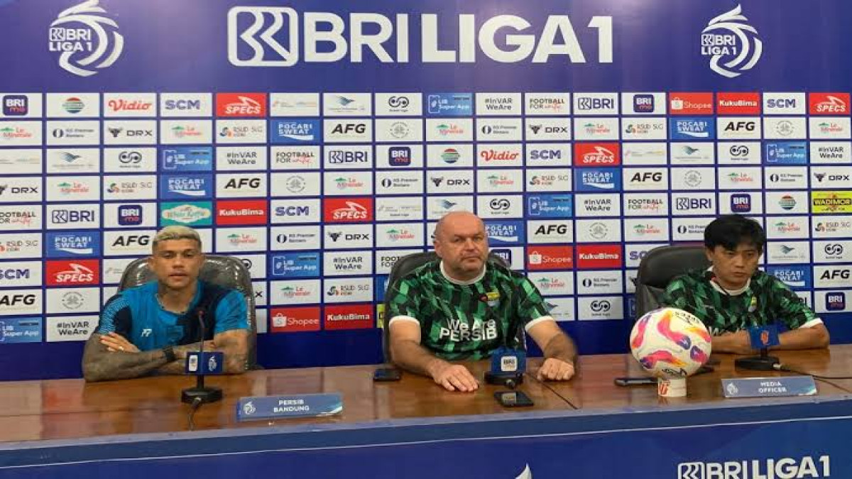 Bojan Hodak Tenang dengan Kemenangan Persib Bandung atas Persik Kediri