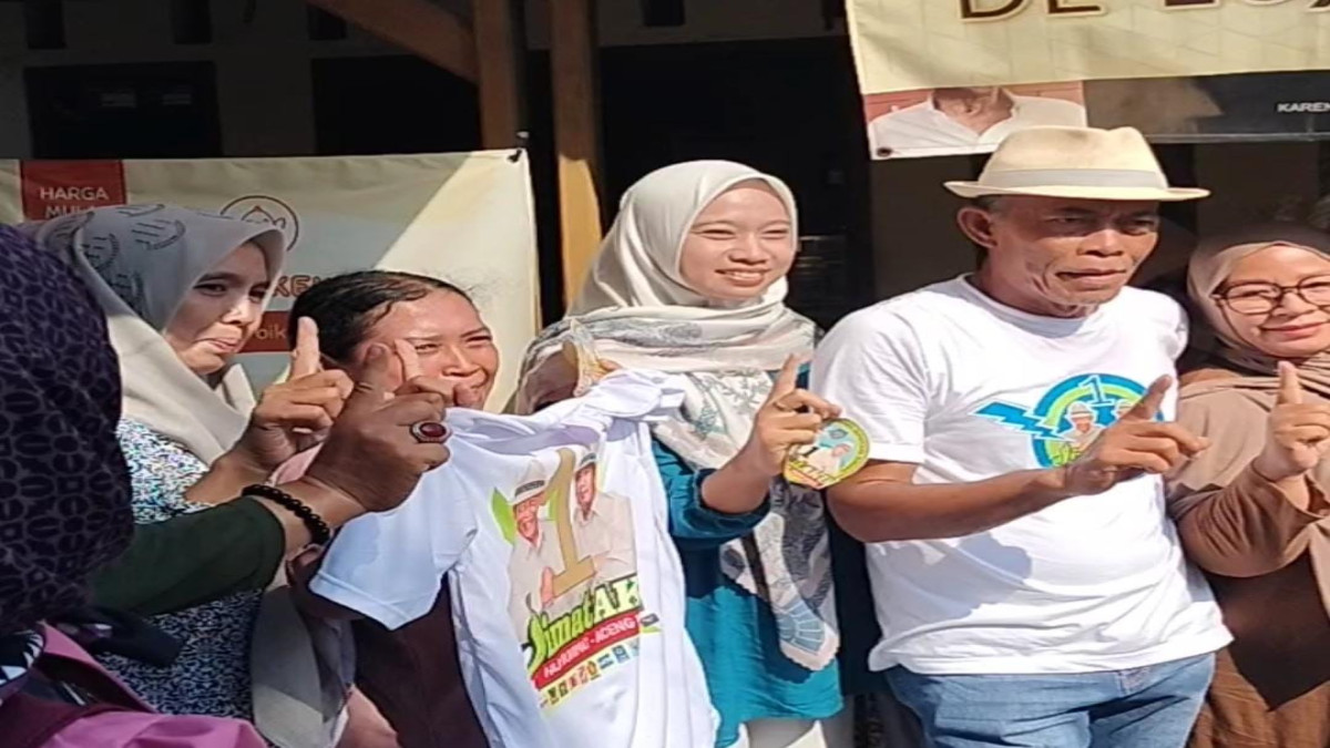 Blusukan Bersama Tim Relawan, Kang Jimat Door to Door Datangi Warga di Sukamandi Jaya