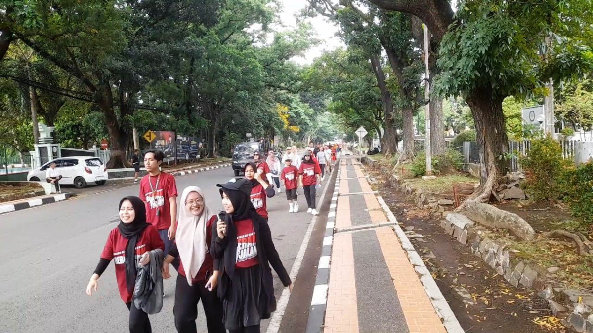 Gerak Jalan KPU Subang Ajak Warga Datangi TPS, Targetkan 80 Persen Pemilih Salurkan Hak Pilihnya