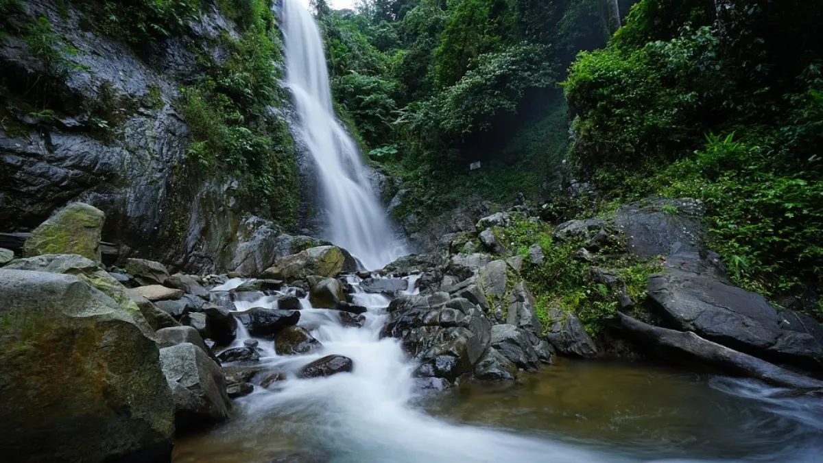 3 Objek Wisata Air Terjun di Karawang yang Wajib Dikunjungi!