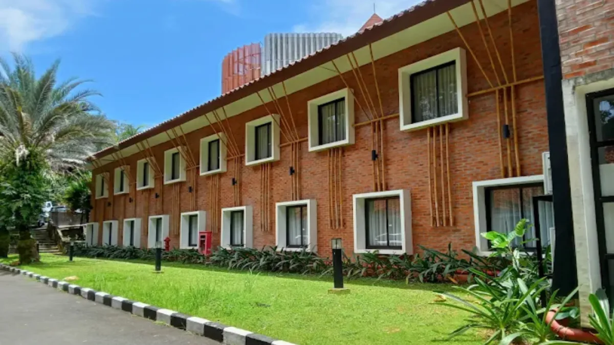 Rekomendasi Hotel Dekat Tempat Wisata di Purwakarta, Kemanapun Jadi Mudah!