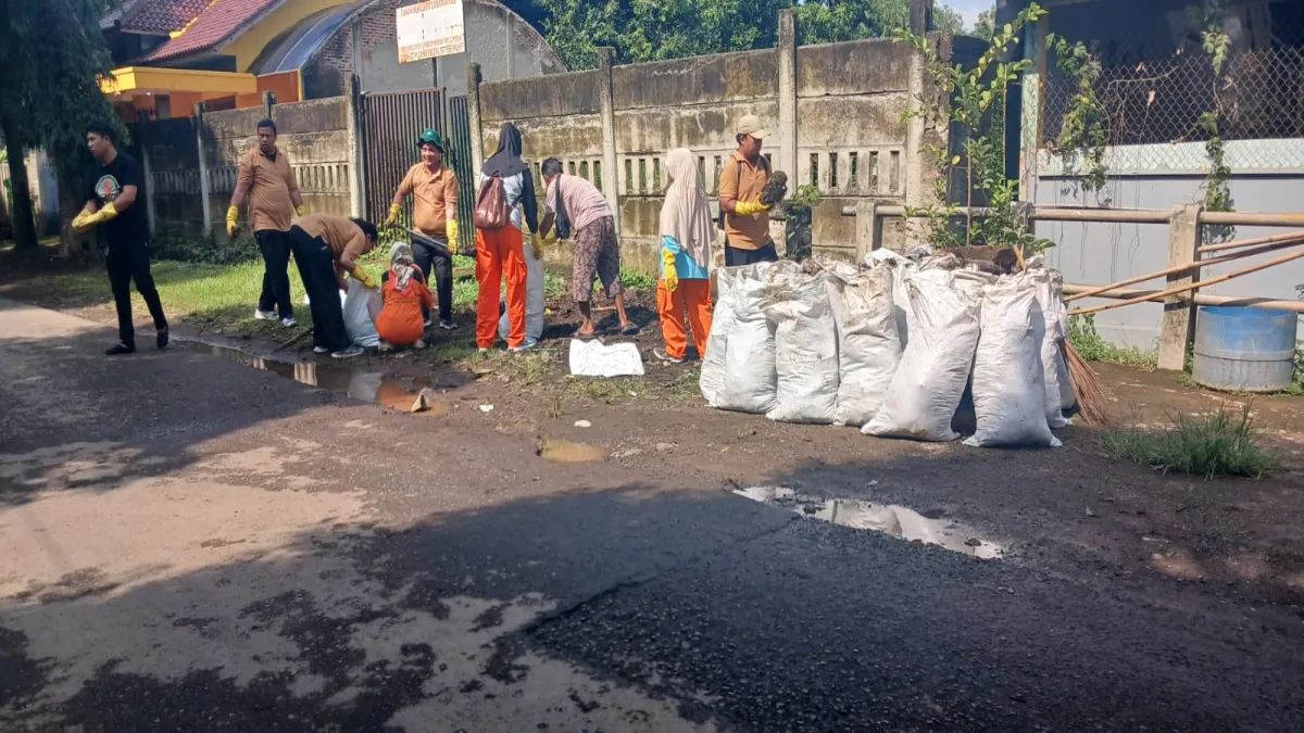 Sekali Jumsih, DLH Subang dan KLH/BPLH RI, Panen 3,5 Ton Sampah