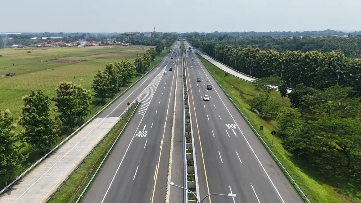 Lalu Lintas Nataru Tol Cipal di Subang, Pergerakan ke Jakarta Mulai Meningkat