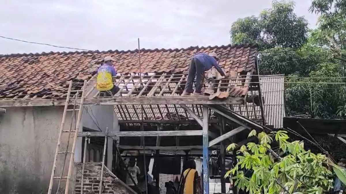 Angin Kencang Terjang Purwakarta, Puluhan Rumah Warga di Campaka Rusak