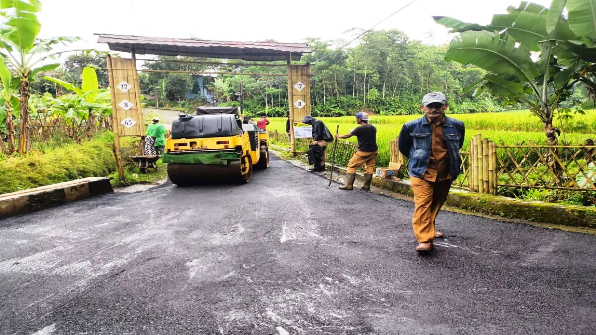 Jalan Desa Sagalaherang Kidul di Subang Leucir, Permudah Akses Bagi Pertanian