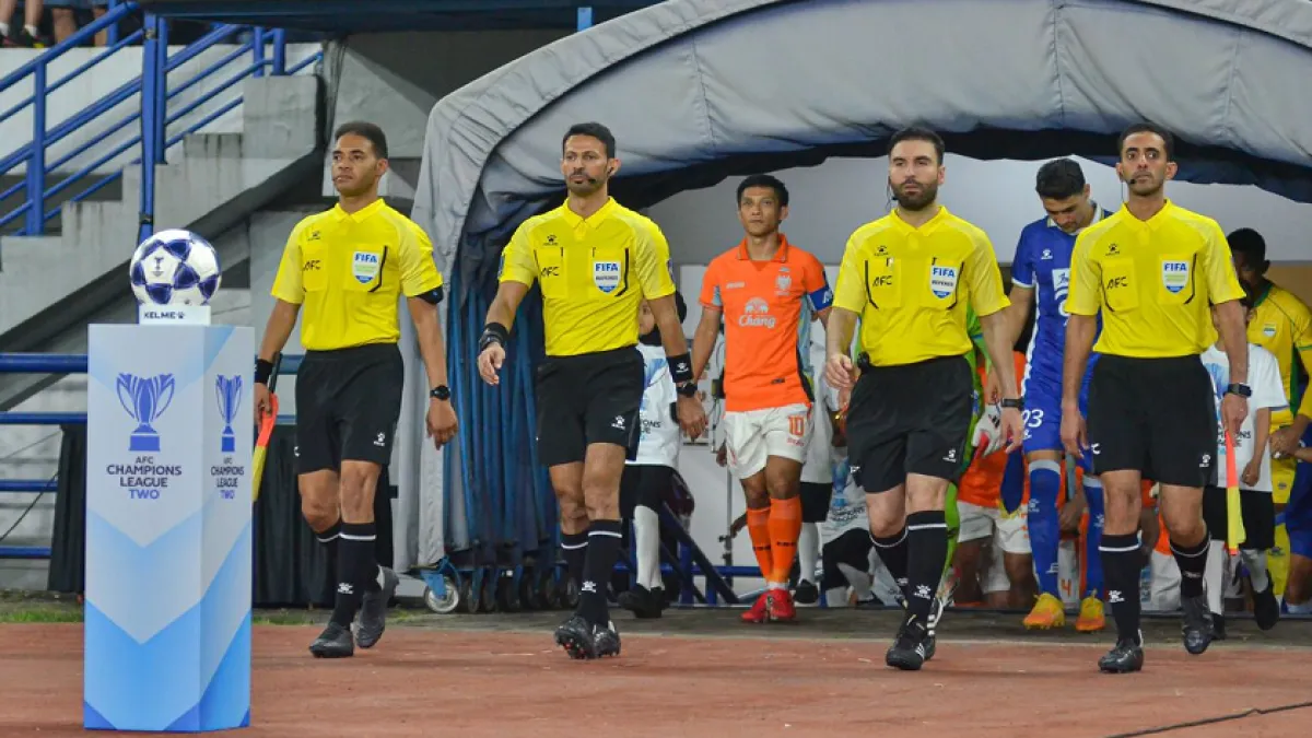90 Menit yang Menguras Emosi: Kronologi Lengkap Malam Panas Persib vs Ratchaburi di GBLA