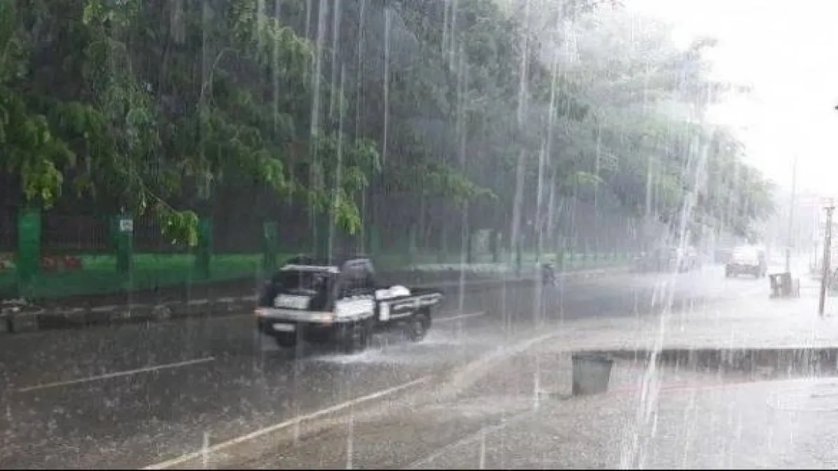Waspada Cuaca Ekstrem di Hari Pertama Puasa, Warga Subang Diminta Lebih Hati-hati