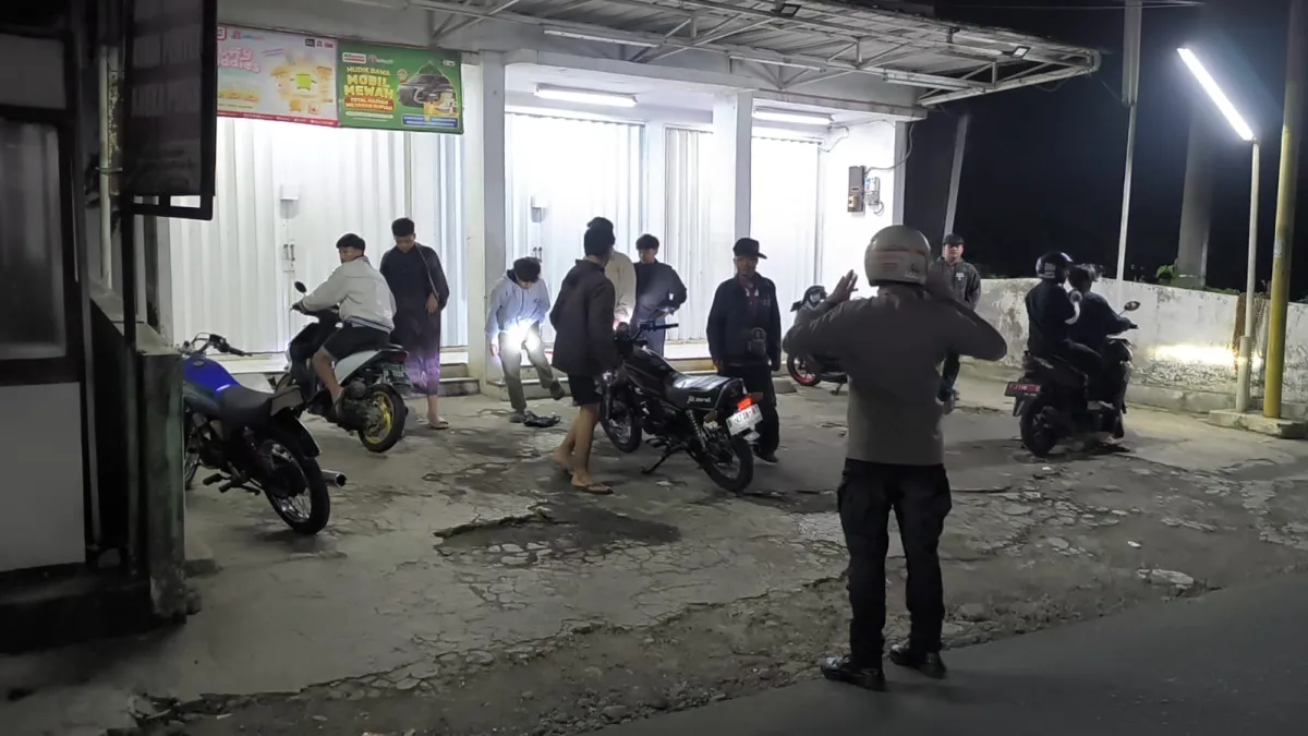 Polsek Jalancagak di Subang Bubarkan Balap Liar