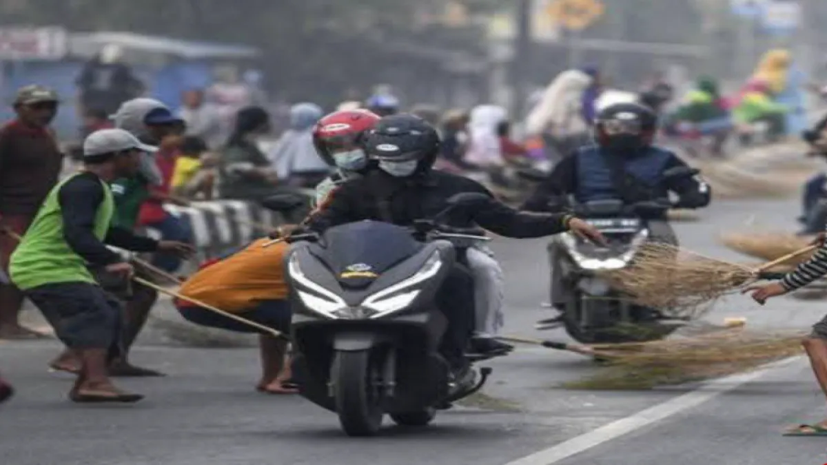 Polisi Tertibkan Penyapu Koin di Jembatan Sewo Jelang Puncak Arus Mudik Lebaran