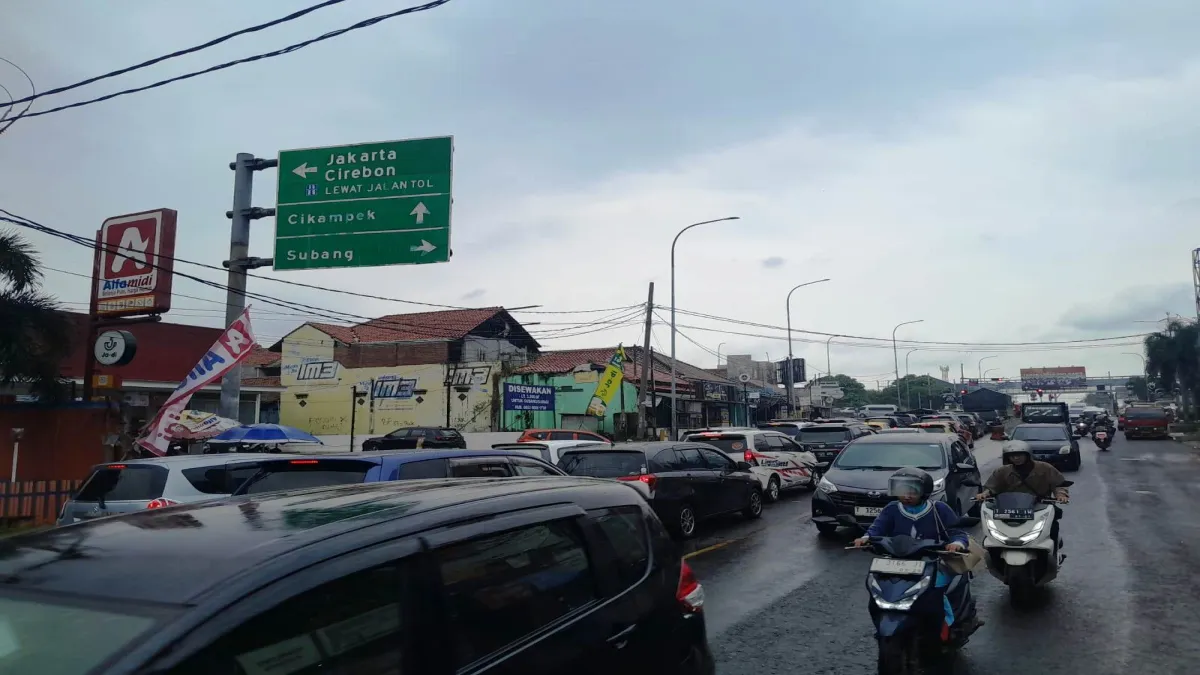 Urai Kemacetan, Polres Purwakarta Tempatkan Anggota di Sejumlah Titik Persimpangan