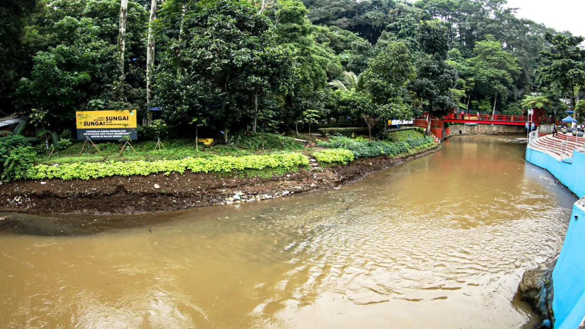 Pemkot Bandung Fokuskan Penanganan Banjir pada Normalisasi Aliran Sungai