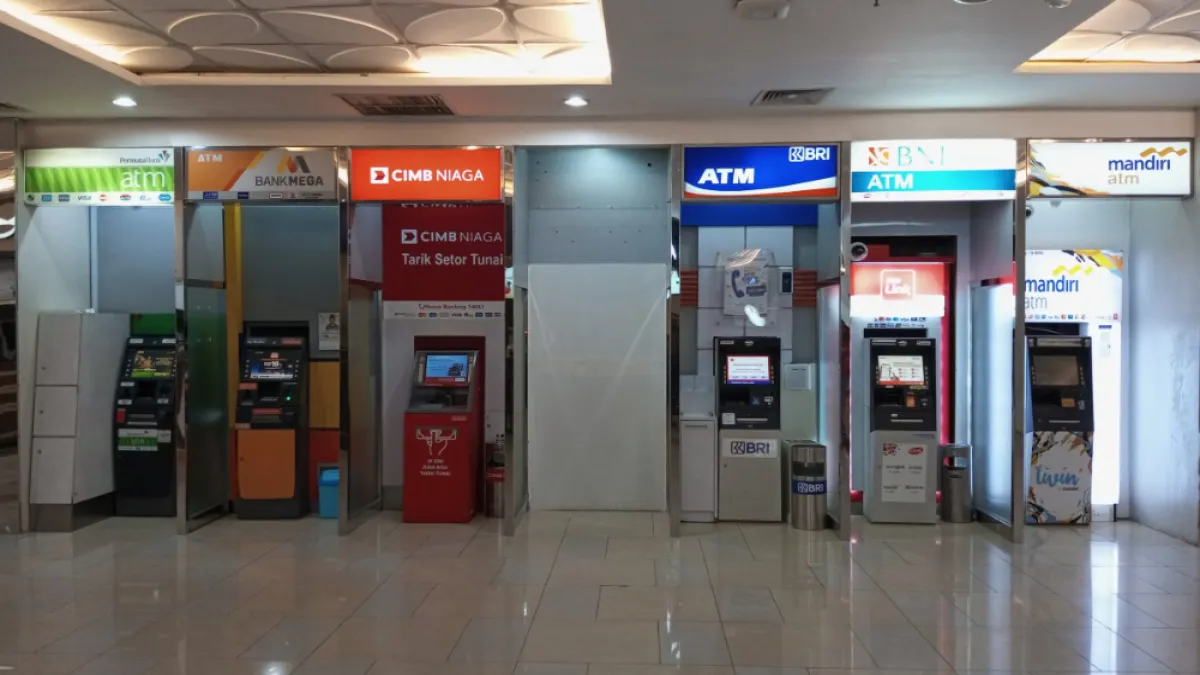 Biaya Admin Bulanan BCA, BRI, BNI, BSI, dan Mandiri Terbaru 2026