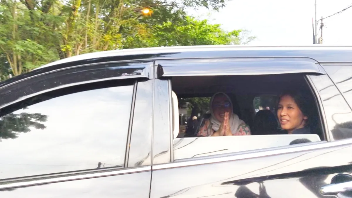 Diperiksa Sekitar 8 Jam di Kejaksaan Negeri Purwakarta, Ambu Anne Tak Berikan Keterangan