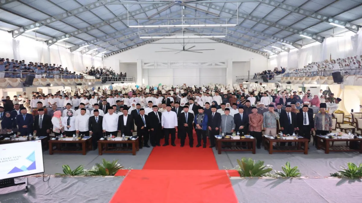 Serahkan Lebih dari 1.000 Sertipikat Tanah Wakaf dalam ICOP 2026, Menteri Nusron Wahid Minta Penerima Jadi Pionir Percepatan