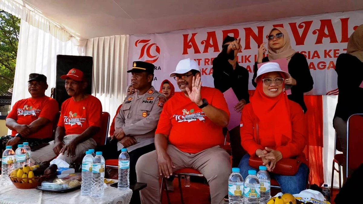 Karnaval 17 Agustusan Kecamatan Pagaden Tampilkan Kreasi Seni dan Profesi