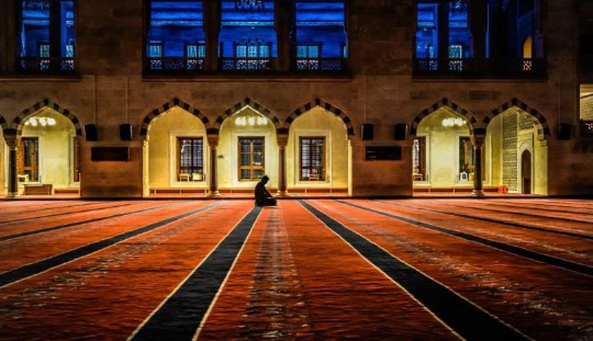 Kenapa Surah Al Ikhlas Tidak Dianjurkan Dibaca Ketika Salat Subuh?  Berikut Jawabannya
