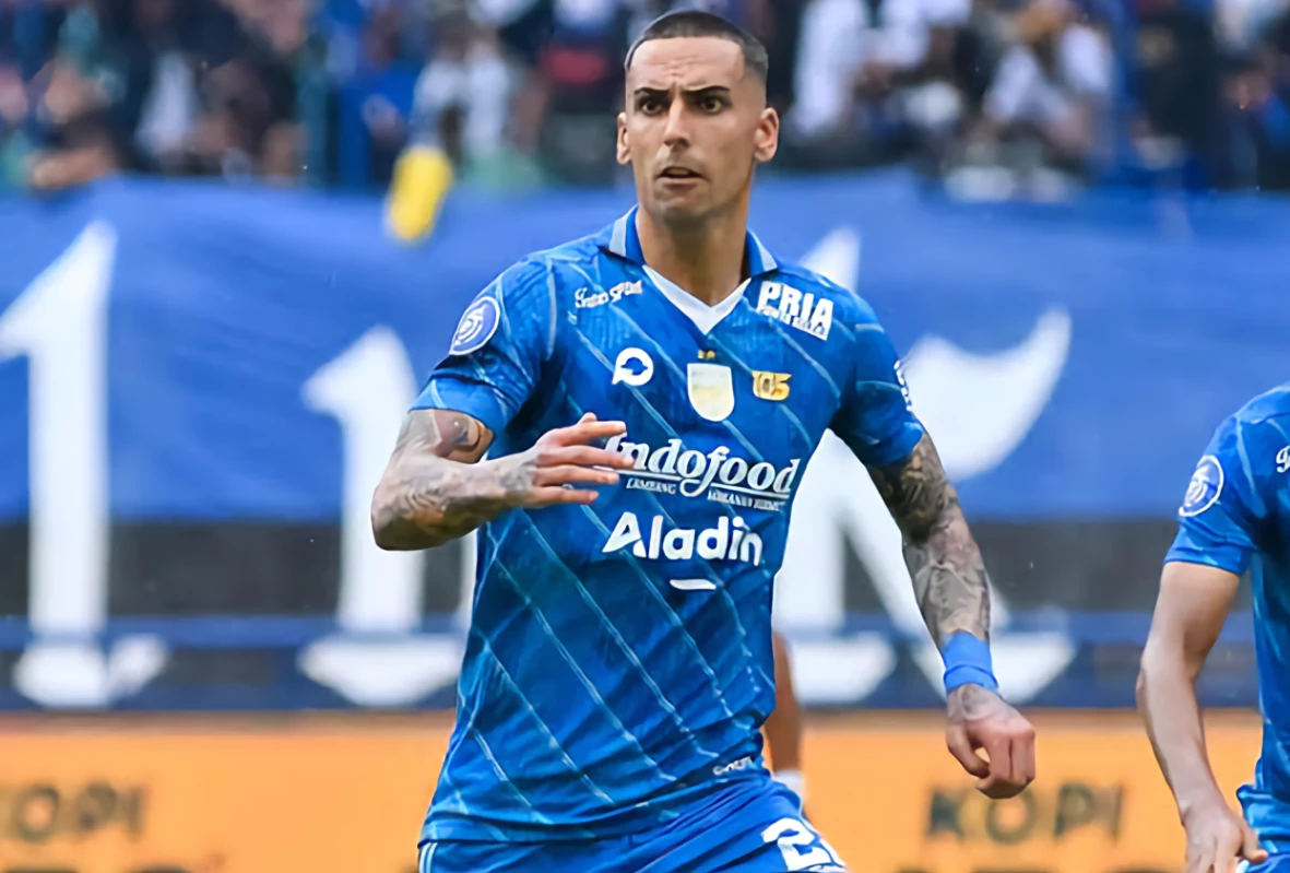 Alberto Rodriguez Jadi Tembok Kokoh Persib Bandung, Madura United Tak Berdaya