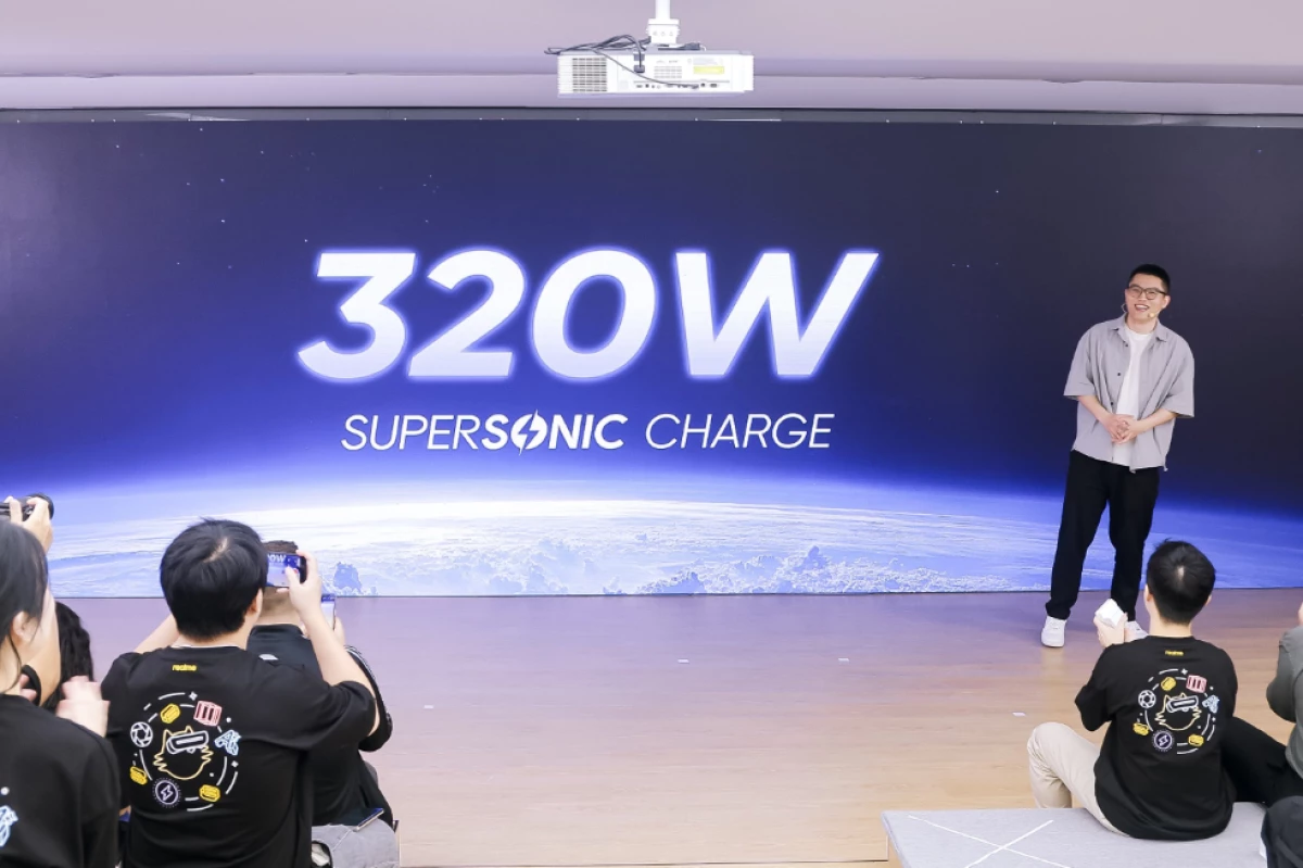 Realme Pamerin Fast Charging 320W, Diklaim Paling Cepat di Dunia