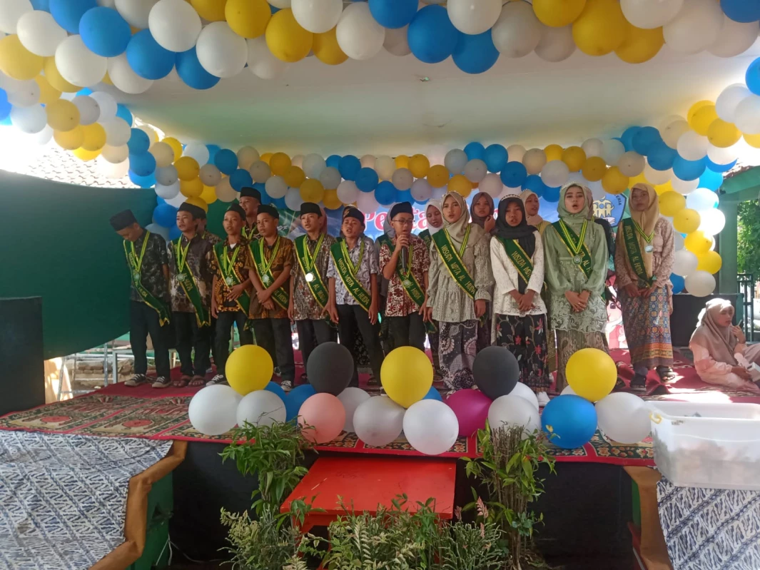 Pentas Seni dan Pelepasan PAUD dan Madrasah Diniyah Takmiliyah Al Huda Wanareja