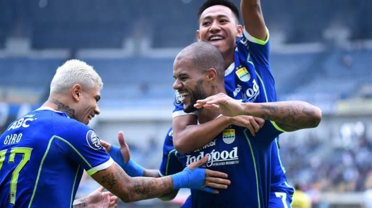 Persib di Ambang Gugur, Dituntut Menang atas Persis Solo