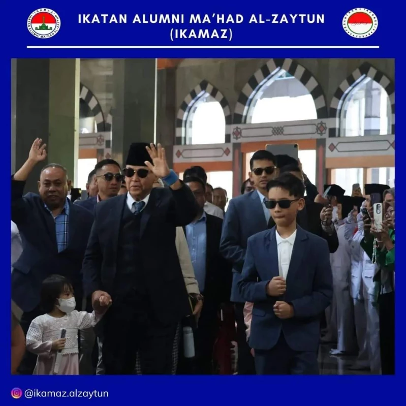 Setelah Setahun di Penjara, Panji Gumilang Kembali Disambut Hangat