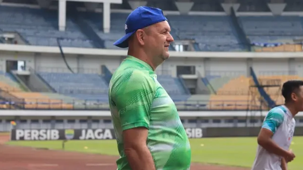 Bojan Hodak Sambut Positif Pemanggilan Pemain Persib Bandung ke Tim Nasional