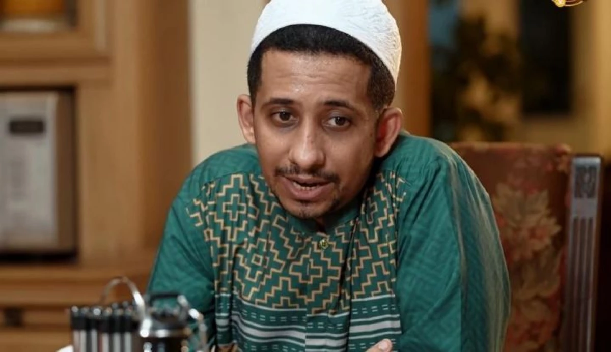 Apa Makan Sahur Saat Adzan Subuh Diperbolehkan? Ini Penjelasan Habib Ja'far