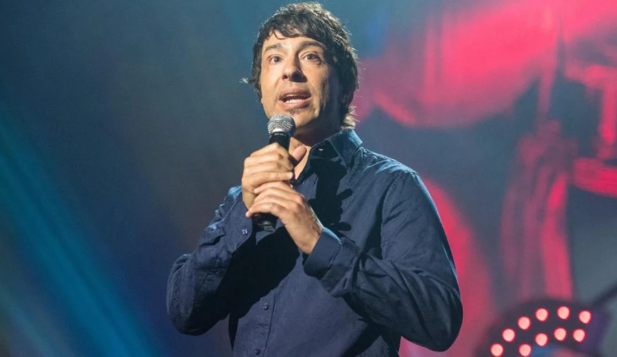 Pembelaan Arj Barker atas Aksinya yang Viral di Kalangan Warganet
