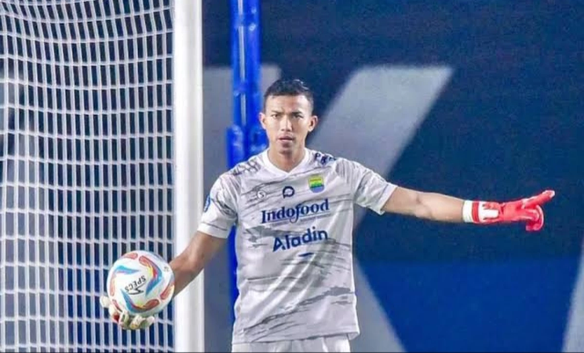 Luizinho Passos Puas dengan Performa Kiper Persib, Tapi Belum Mau Bicara Soal Masa Depan Teja Paku Alam