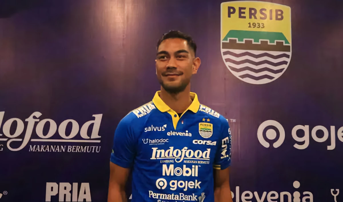 Mantan Pemain Persib, Omid Nazari Saksikan Kemenangan Telak Persib Atas Bali United