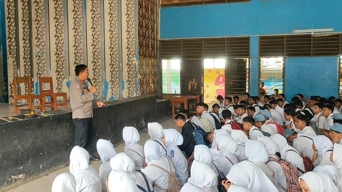Kanit Binmas Polsek Pusakanagara Imbau Siswa Tak Lakukan Konvoi, Setelah Dinyatakan Lulus Sekolah