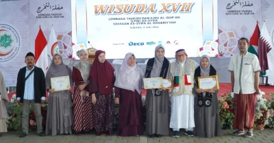 18 Jam Tanpa Henti, Dua Mahasiswi Institut As-Syifa Subang Ukir Sejarah Setor Hafalan 30 Juz Sekali Duduk