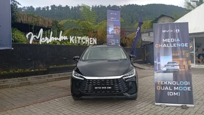 BYD M6 DM Buktikan Kehebatan Teknologi Hybrid di Jalanan Jawa Barat, Tanjakan Ciater hingga Kemacetan Bandung Dilibas Tanpa Kompromi