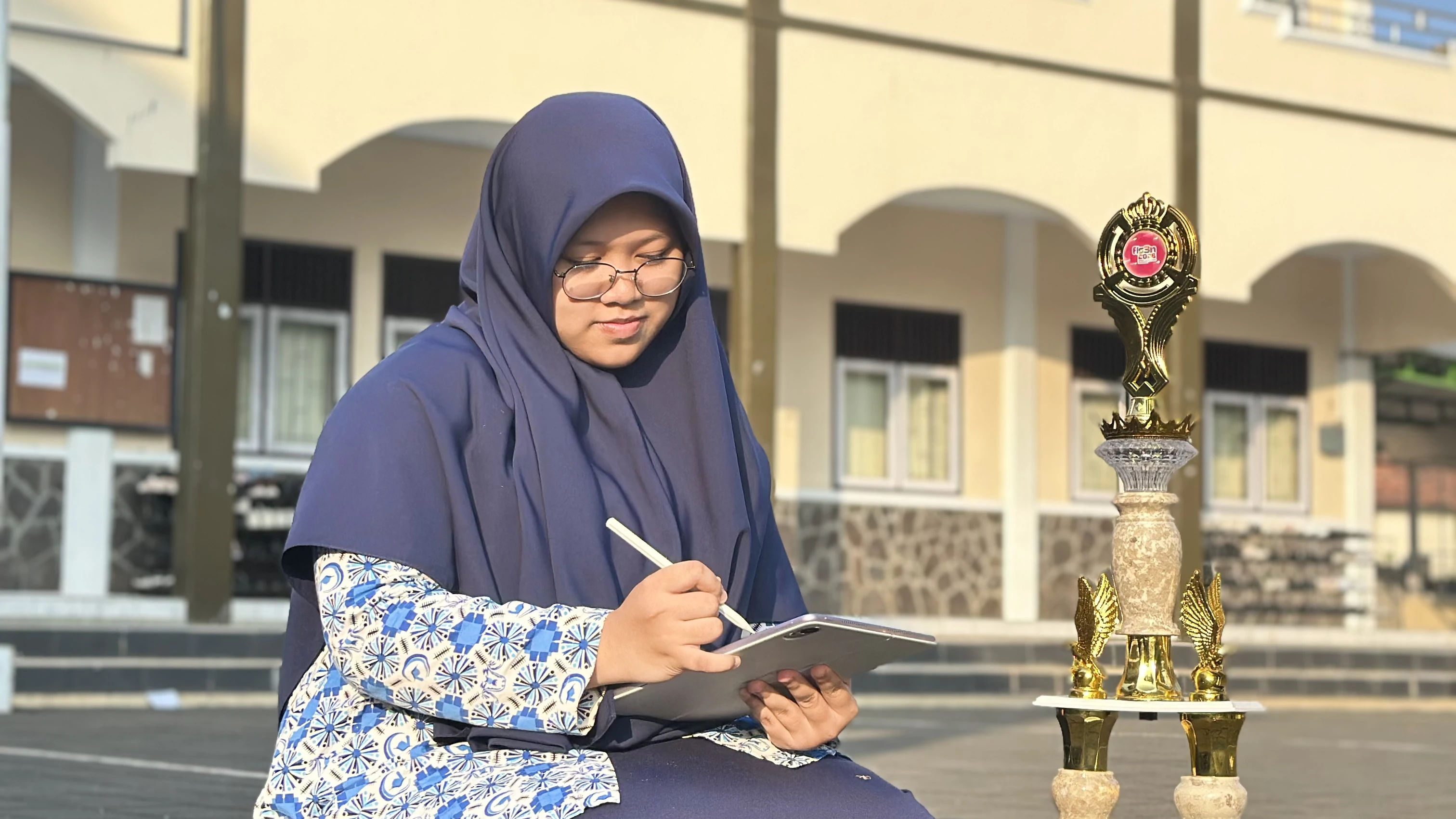 Bangkit dari Kegagalan, Siswi As-Syifa Boarding School Raih Juara 3 FLS3N Jawa Barat